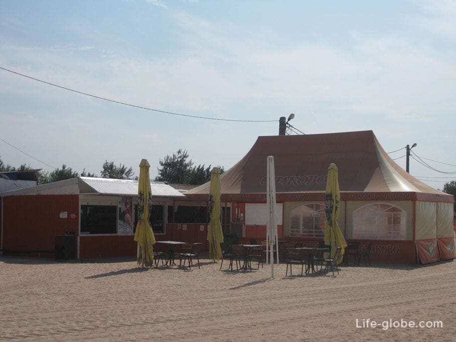 Кафе на пляже Оазис, Ачуево