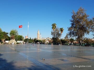 Площадь Республики, Анталия (Джумхуриет, Cumhuriyet Meydanı): памятник Ататюрку, смотровые и рестораны