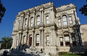 Дворец Бейлербейи в Стамбуле (Beylerbeyi Sarayı): залы, сад, фото, описание