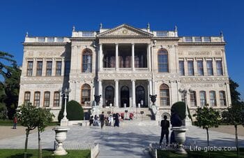 Dolmabahce Palace in Istanbul (Dolmabahçe Sarayı): halls, harem, garden, photos, description