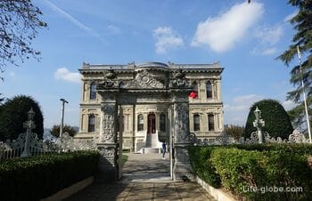 Дворец Кючюксу Касры в Стамбуле (Küçüksu Kasrı): фото, описание, сайт, адрес