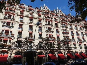 Отель Plaza Athenee, Париж - 5 звезд и роскошь на фешенебельной улице