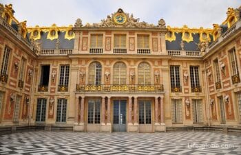 Versailles (Chateau de Versailles) - ein Schloss- und Parkensemble in Frankreich