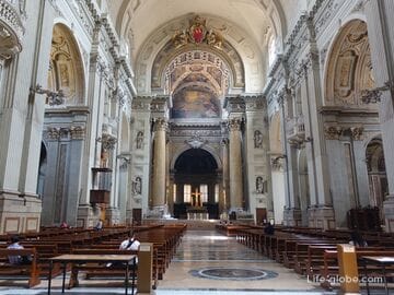 Cathedral of San Pietro, Bologna (Cattedrale Metropolitana di San Pietro)