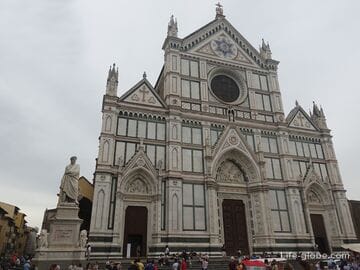 Санта-Кроче, Флоренция (Santa Croce), с фресками Джотто и могилами Микеланджело и Галилея