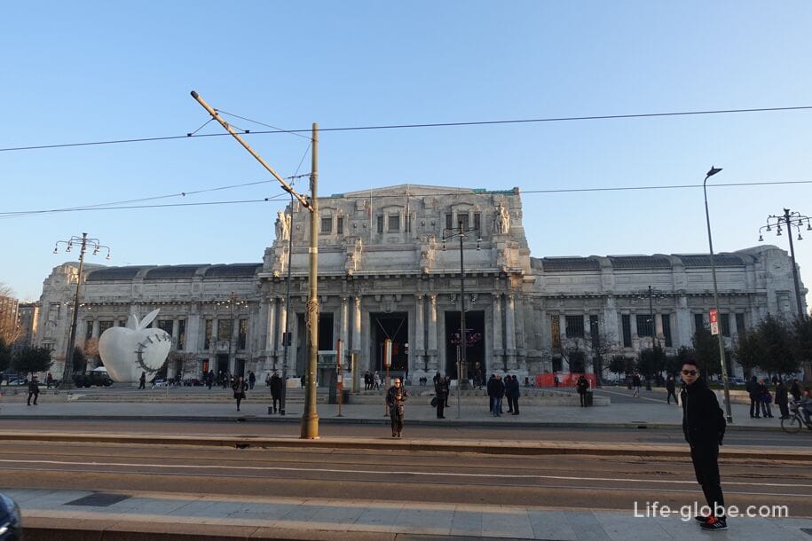 Train Station Milano Centrale