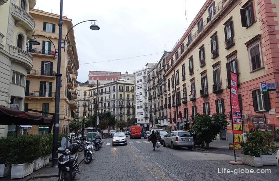 Pizzofalcone, Naples: the most winding street of the city and panoramic views