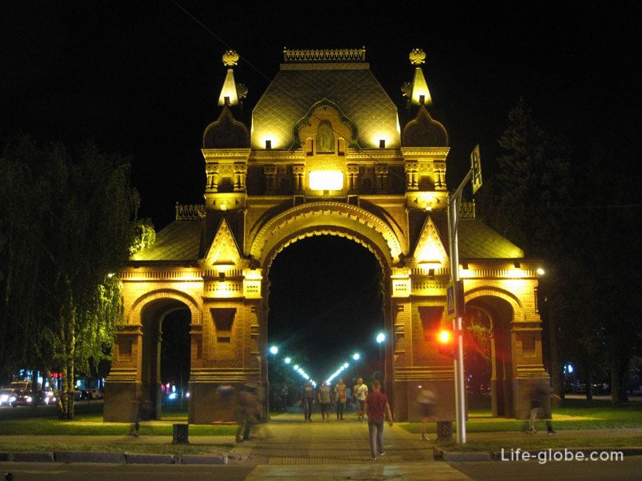Триумфальная арка Царские ворота, Краснодар