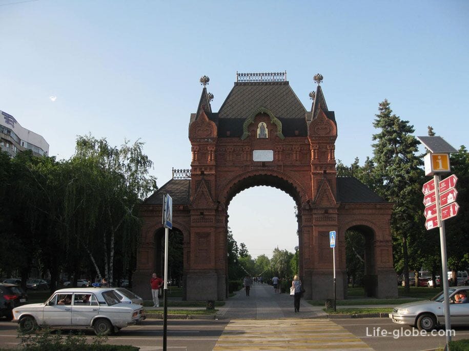 Александровская триумфальная арка Царские ворота, Краснодар