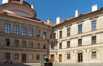Sternberg Palace with Garden - National Gallery Prague (Šternbersky palac - Narodní galerie Praha)