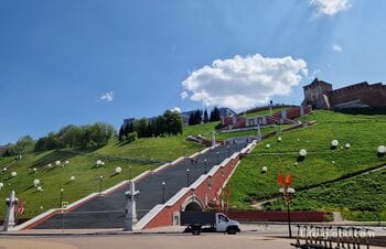 Чкаловская лестница, Нижний Новгород - знаменитая и со смотровыми площадками