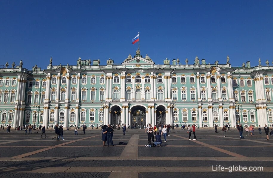 visit winter palace st petersburg