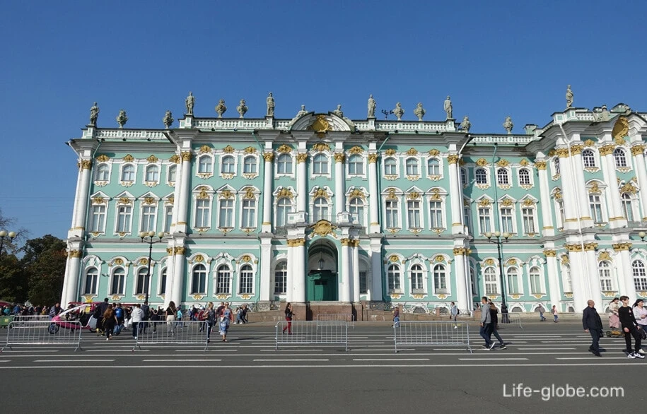 visit winter palace st petersburg