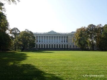 Mikhailovsky Garden in Saint Petersburg (Mikhailovsky Palace)