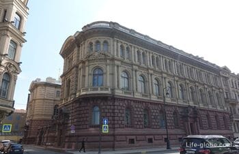 Дворец Михаила Михайловича (Мало-Михайловский дворец) в Санкт-Петербурге