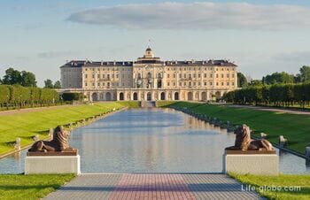 Константиновский дворец и парк (дворец Конгрессов) в Стрельне, Санкт-Петербург - русский Версаль 