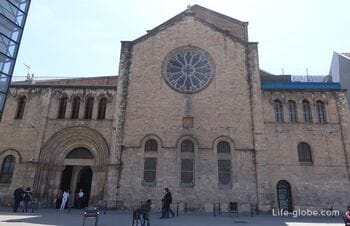 Esglesia de Santa Maria de Montalegre in Barcelona