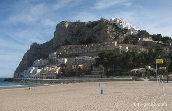 Mountain Tossal de la Cala in Benidorm: ancient settlement of the Iberian, chapel and the observation deck