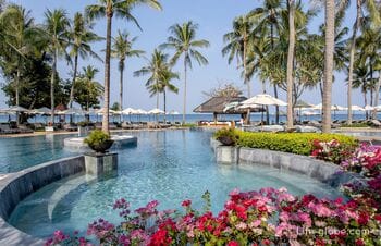 Отель Katathani Phuket Beach Resort, Пхукет - роскошь на первой линии Ката Ной