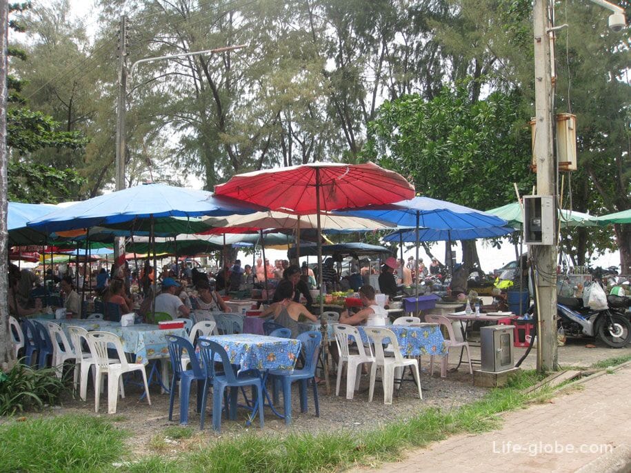 Cafe near Surin Beach, Phuket