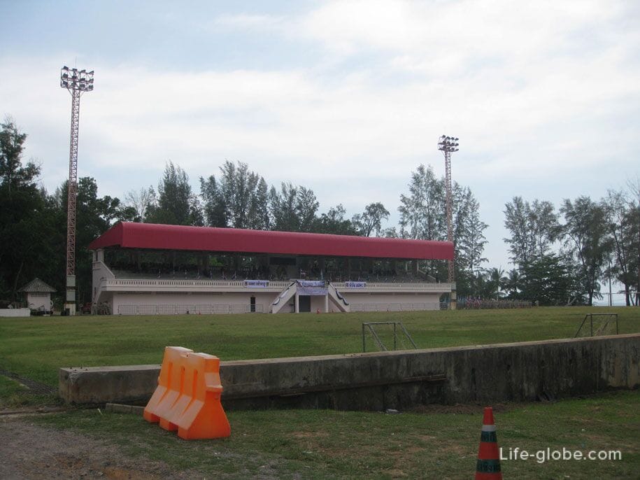 Stadium, Surin, Phuket
