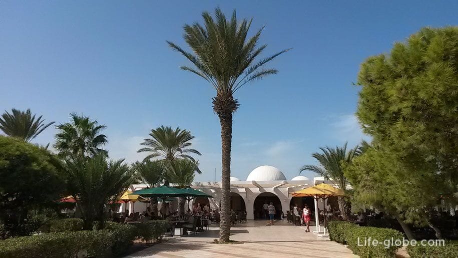 Летний ресторан в отеле Джерба Плаза, Тунис