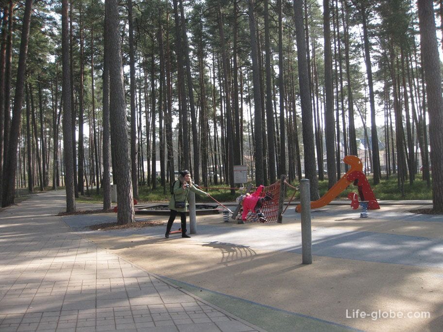 playgrounds, dzintari park, jurmala