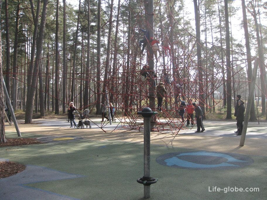playgrounds, dzintari park, jurmala
