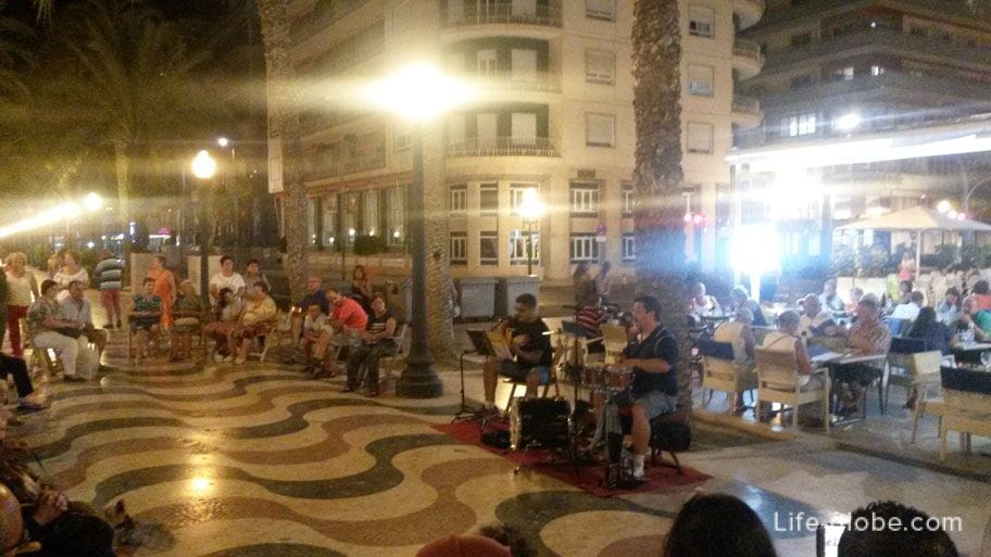 street musicians of alicante