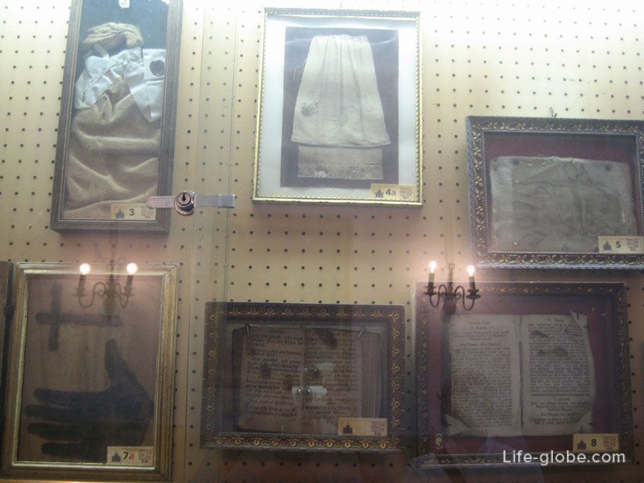 exhibits of the Soul Museum in Purgatory, Rome, Italy