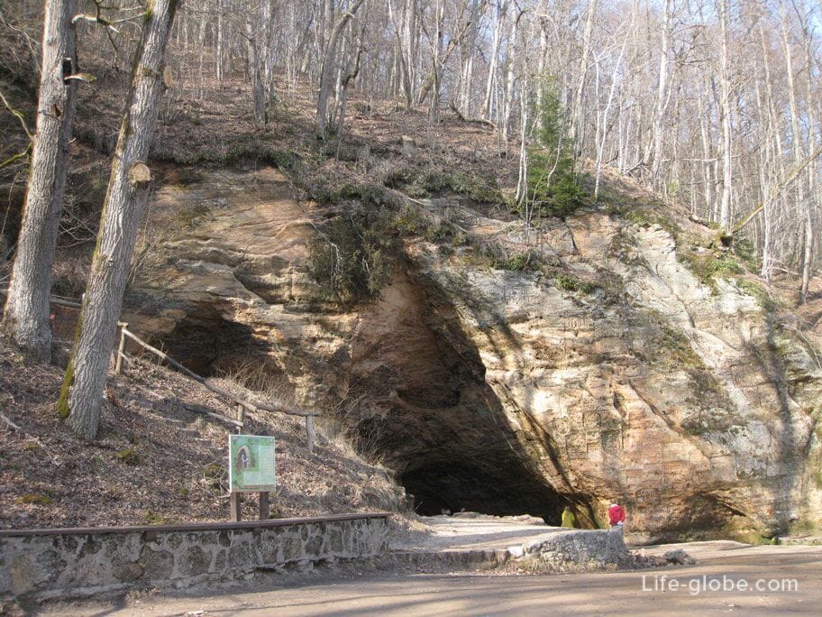the legend of the Turaida Rose-Gutmanya Cave, Latvia