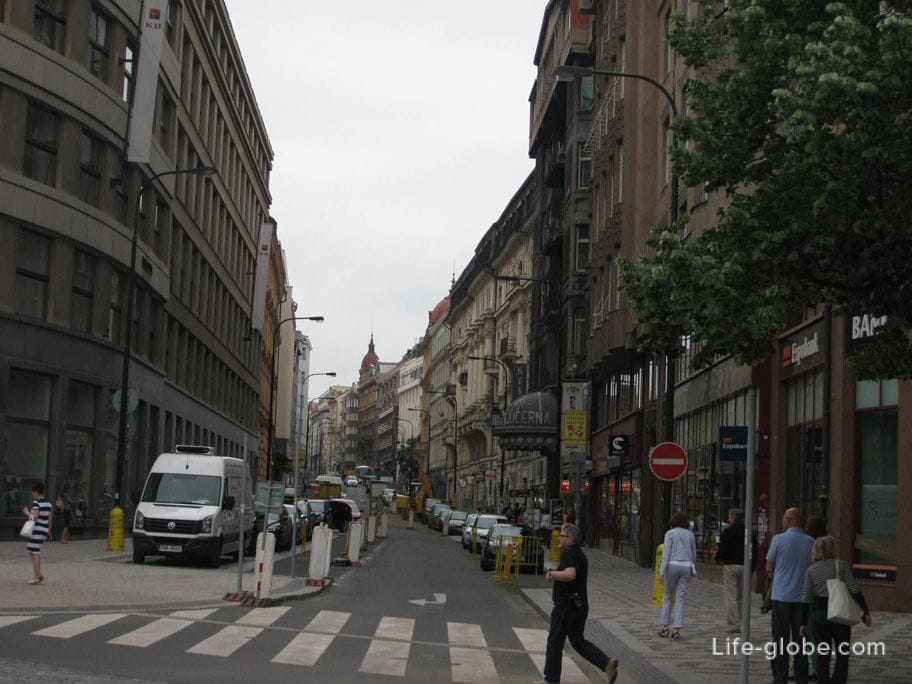 Fraud in the Czech Republic/Prague - do not cross the streets in the wrong places