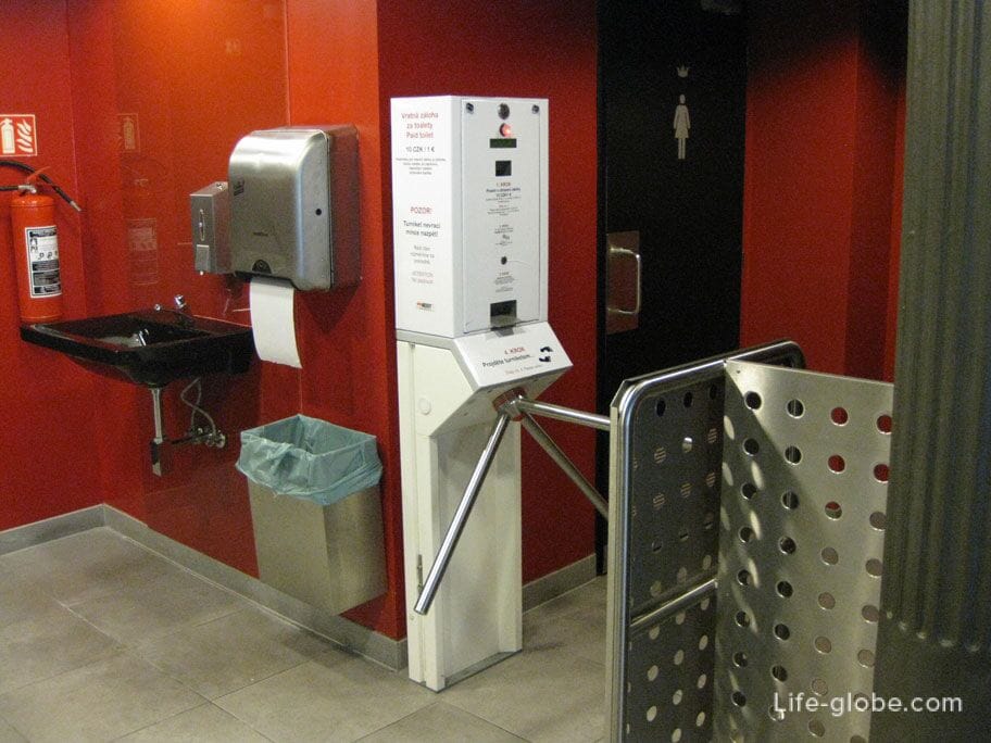 paid toilet in McDonald's, Prague