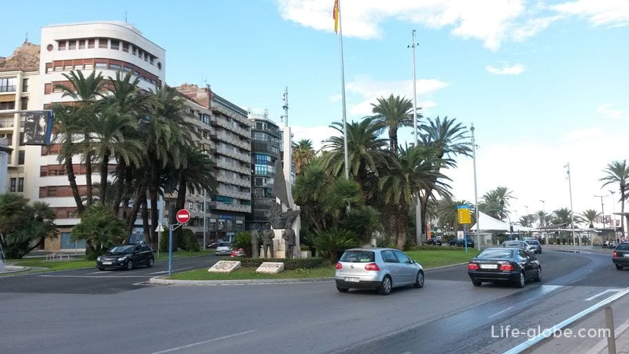 Puerta del Mar Square, Alicante