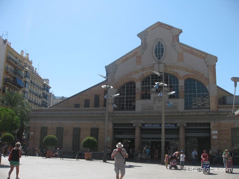 market in Alicante Spain