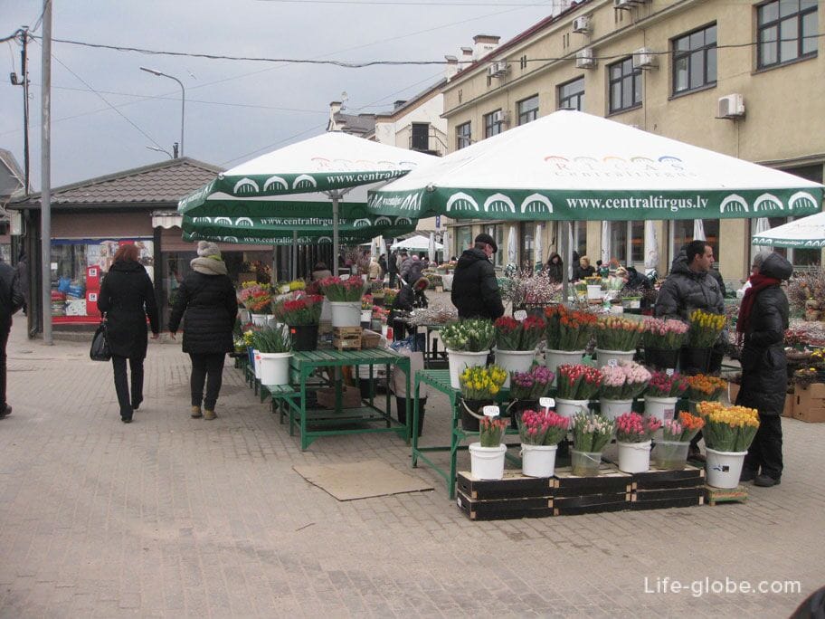 open area of the Riga market