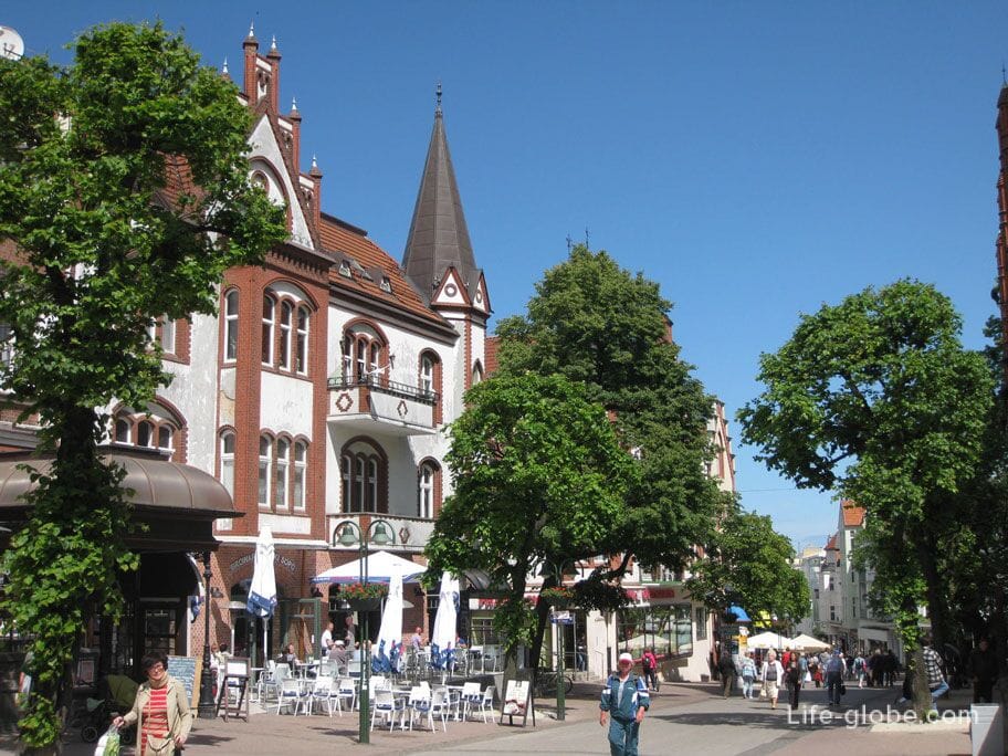 the square on Montiak Street