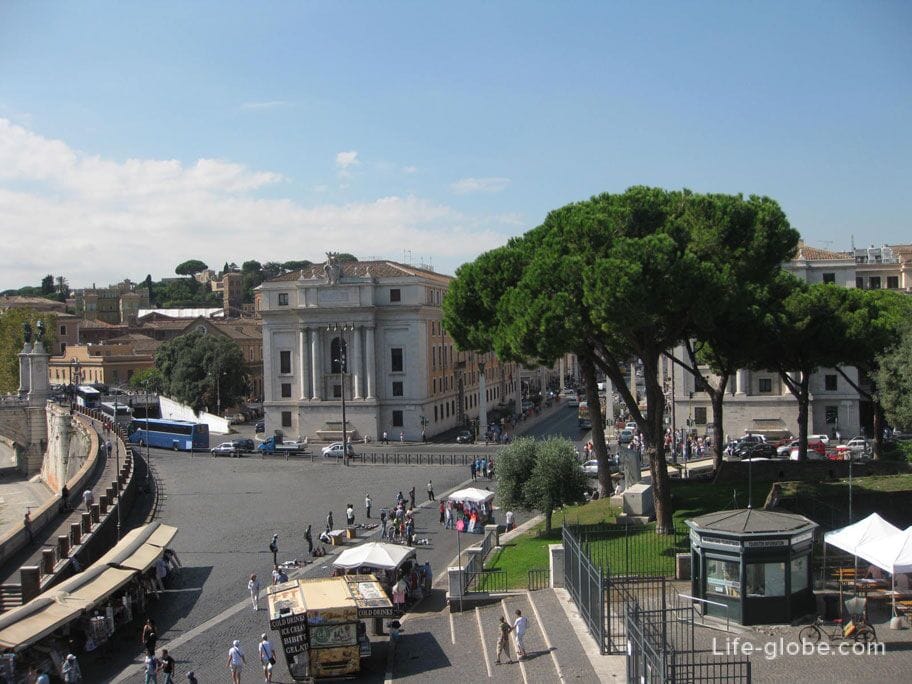 square near the castle of Sant'Angelo, Rome, Italy